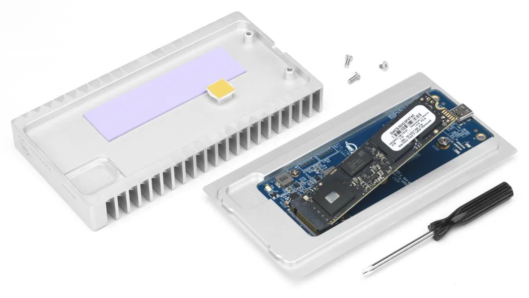 OWC Express 1M2 Gehäuse für M.2 NVMe SSD, Silber, USB-C