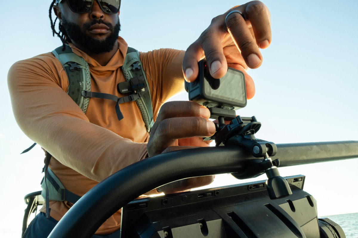 GoPro Magnetic Latch Ball Joint Mount