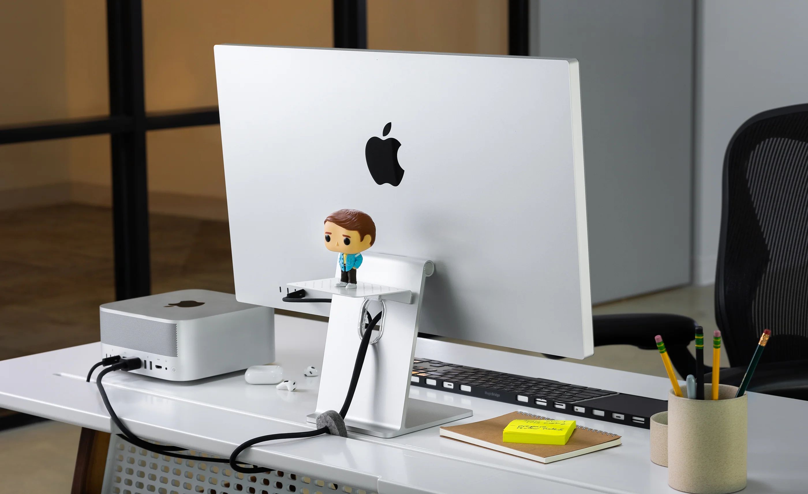 Twelve South BackPack für Apple iMac 24" (M1/M3/M4) / Apple Studio Display, Weiß