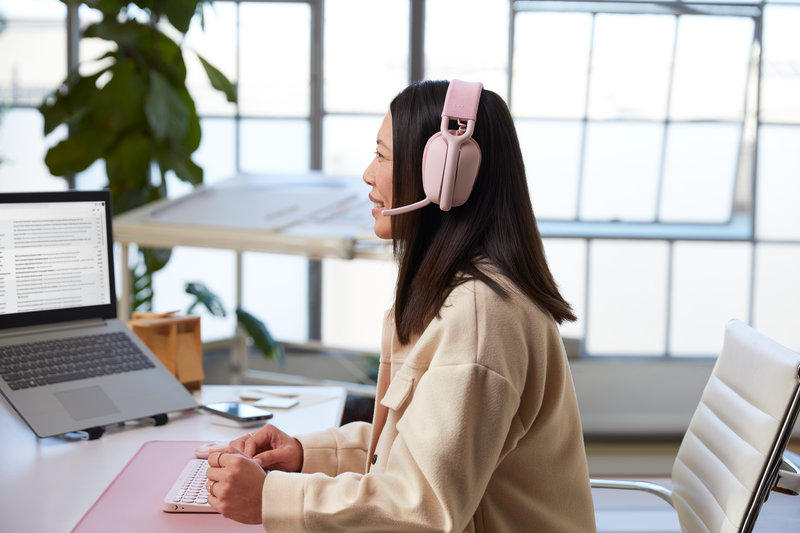 Logitech Zone Vibe 100, USB-C Empfänger, Rosa, Over-Ear, Kabellos via USB-Empfänger
